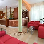 Odeon Hotel 3*