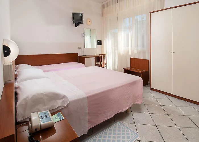 Odeon Hotel 3*