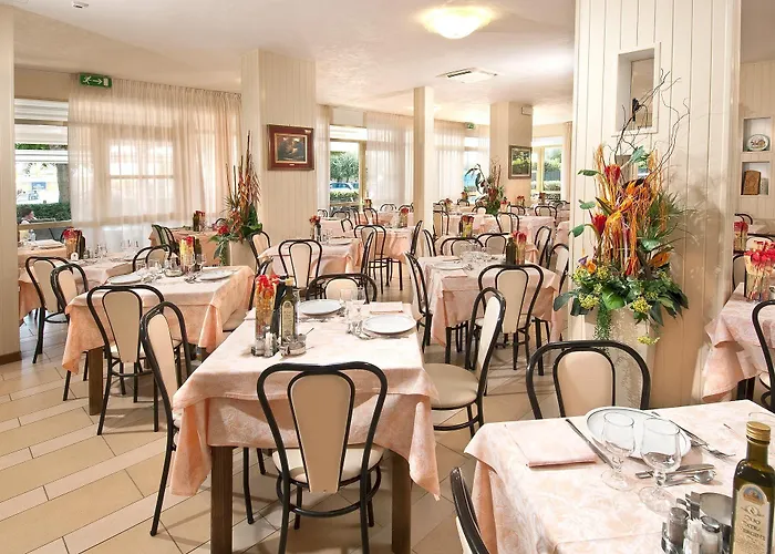Odeon Hotel 3*
